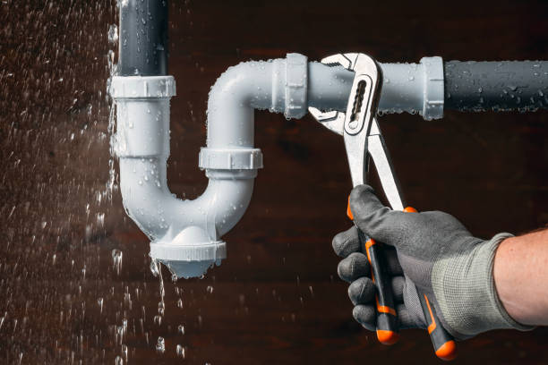 Professional Leak Detection technician working in Birchleaf, VA